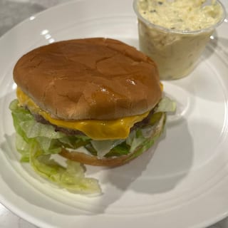 Kid's Cheeseburger